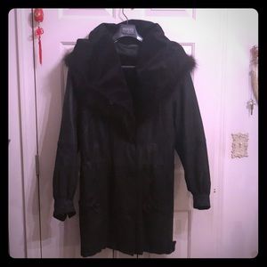 Vintage black nubuck fox fur collar jacket. Sz M